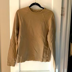 Buck Mason raglan sweatshirt. EUC. Smoke free home. No rips/stains.